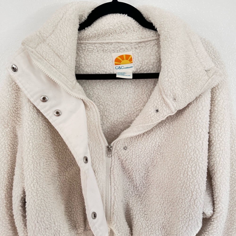 White Fleece - Picture 2 of 4